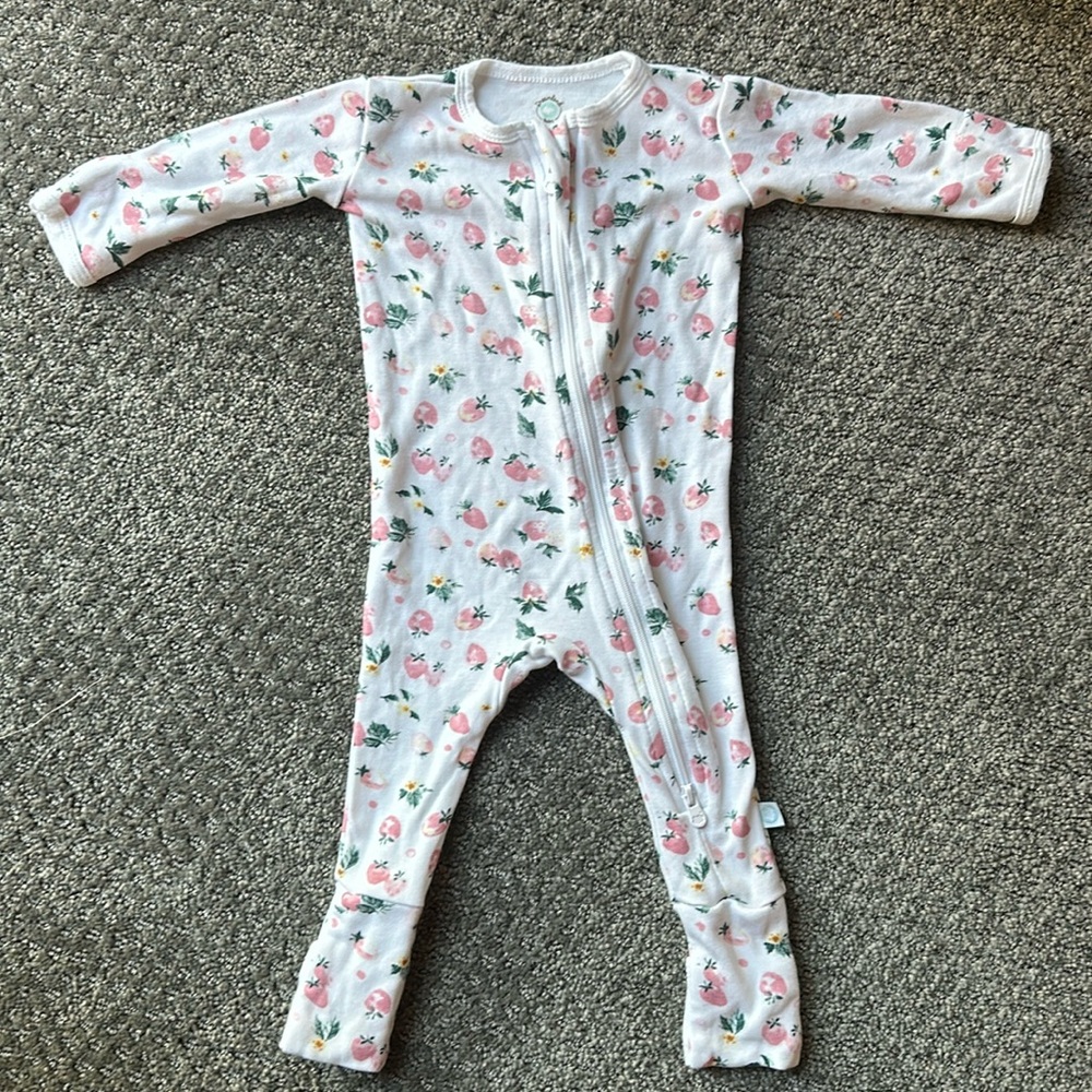 Dreamland Baby Bamboo Pajamas w/ DreamCuffs